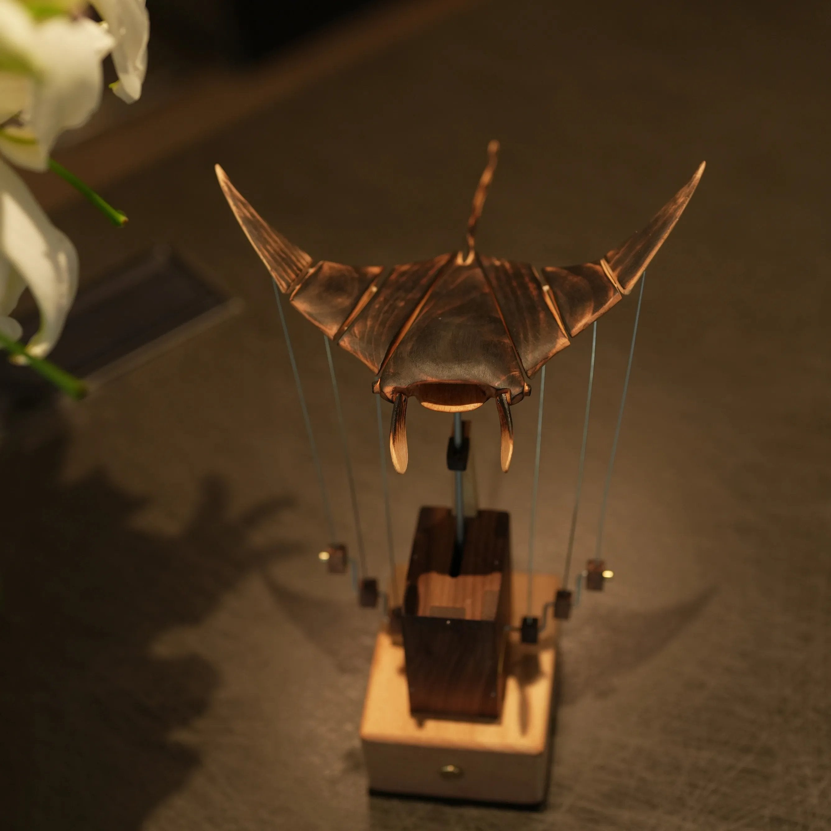 Upgraded Version Handmade Wooden Electric Bionic Manta Ray Ornament