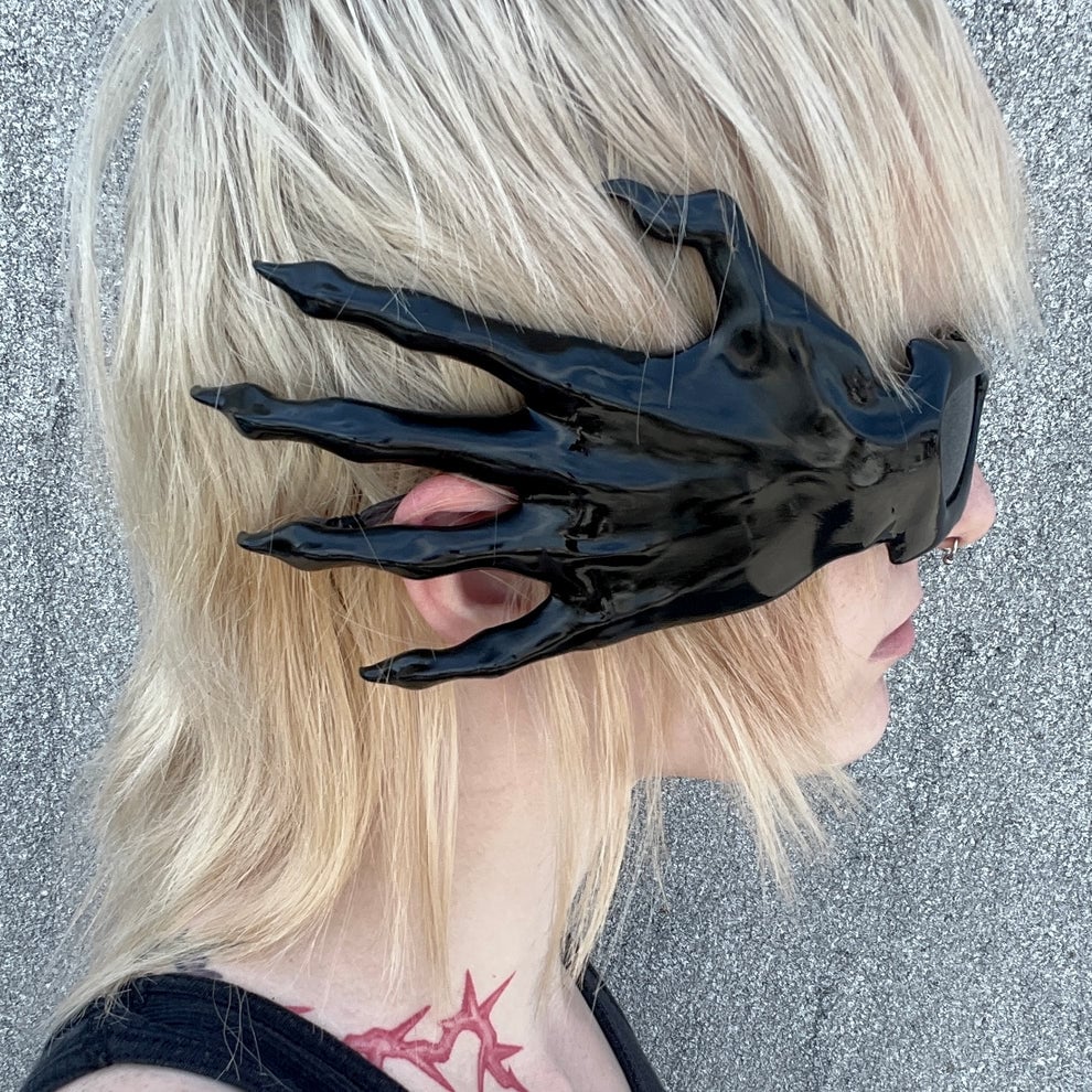 👾Monster Hand Sunglasses - Your new favorite weird accessory!🔥
