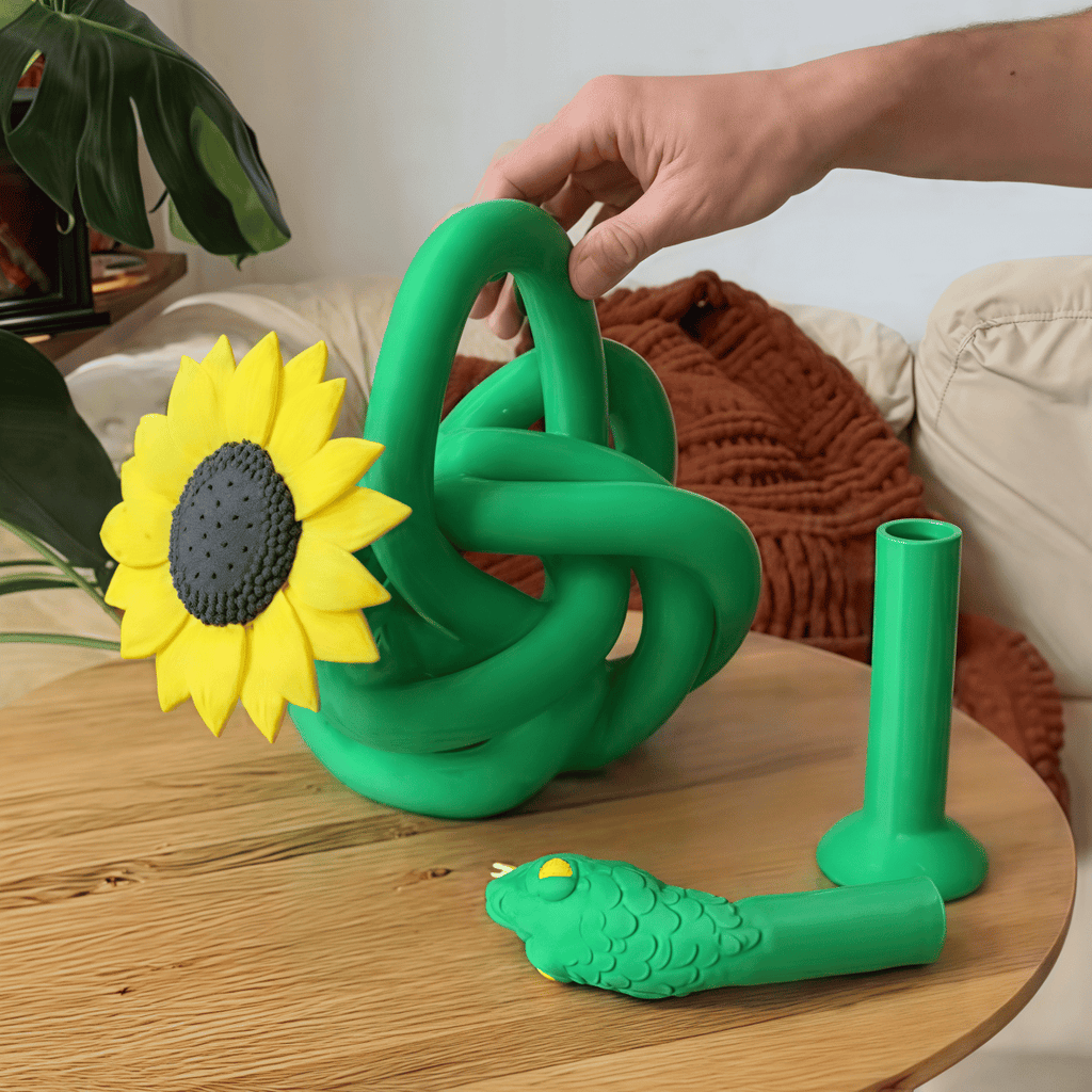 🌟3-in-1 Watering Can with Interchangeable Nozzles