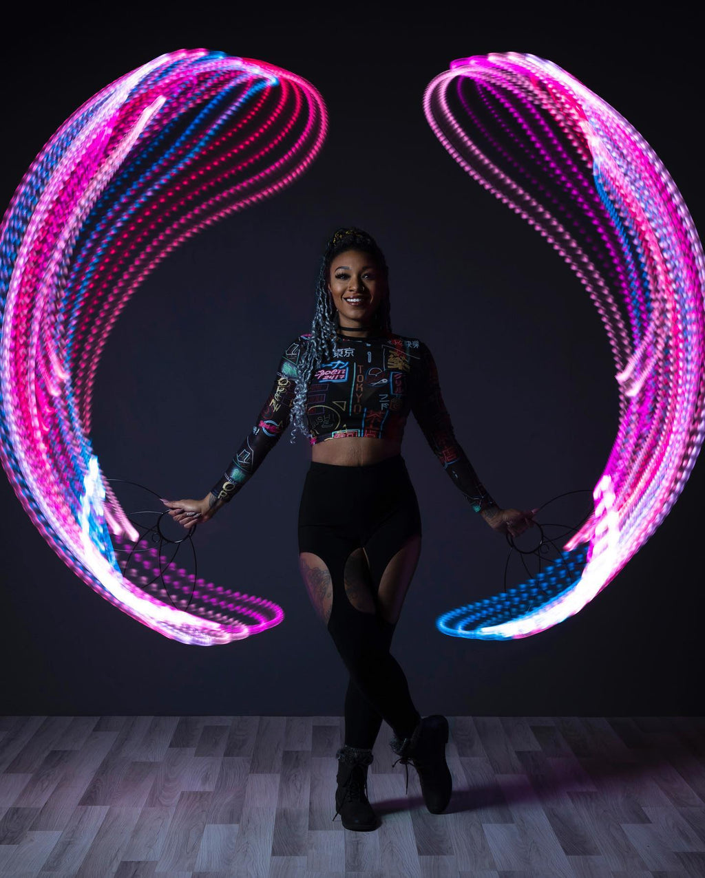 🔥Vibrant LED Flow Fans🎁7-Key Intuitive Control & Sync Modes - Lightweight 12.2 oz Build - Perfect for Festivals, Raves & Flow Arts