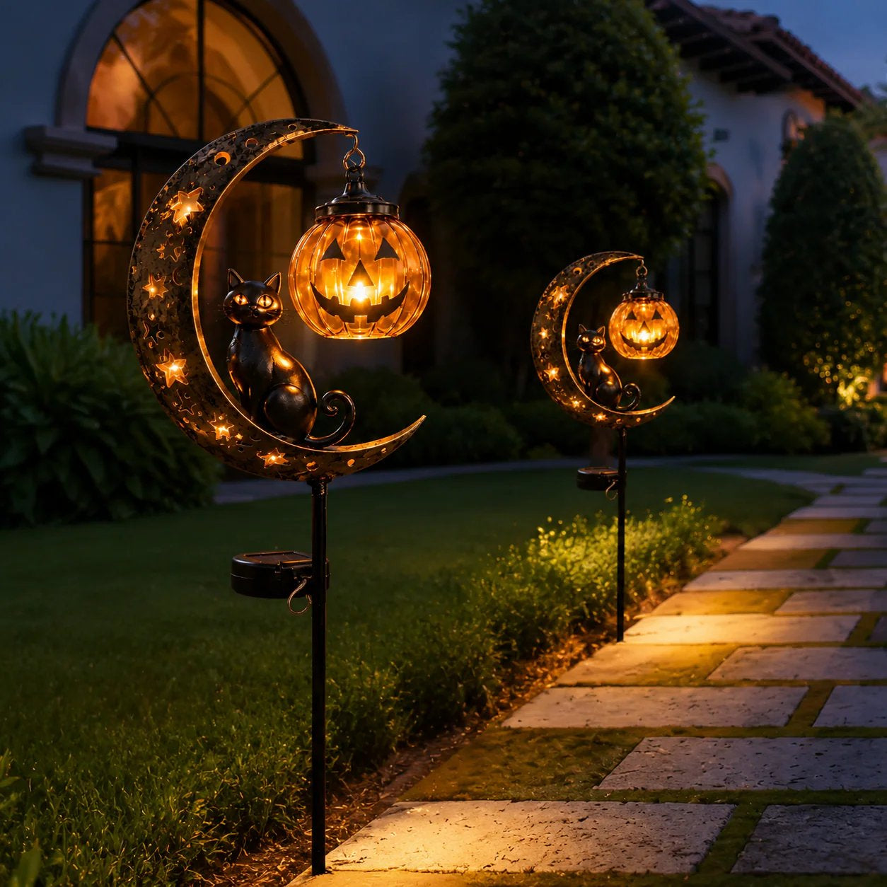 🎃 Halloween Early Bird Sale | 49% OFF Pumpkin Moon Garden Stake Light(📦Buy 2 Free Shipping)